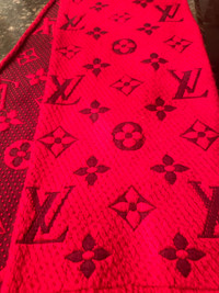 Louis Vuitton Logo mania scarf 