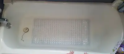 Gorilla Grip bath mat 16x35, View more