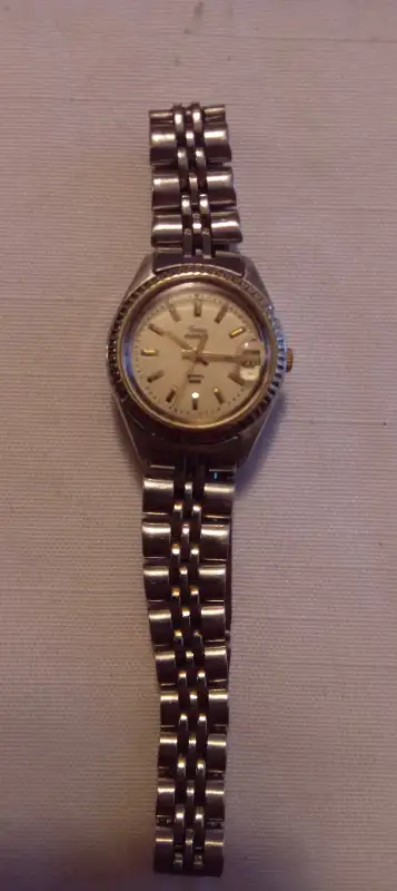 TIMEX INDIGLO LADIES WATCH in Jewellery & Watches in Barrie - Image 2