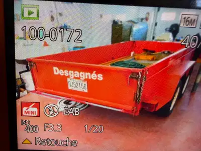 5x10 boite acier 16’’ haut JAMAIS SORTI L’HIVER tandem Boule 2’’ Roues 14’’ Panneau ouvrant Veneer p...
