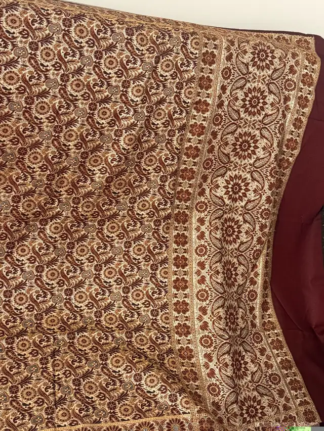 Heavy Maroon Woolen Silk Shawl in Women's - Other in Oshawa / Durham Region - Image 7