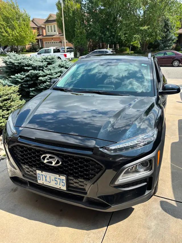 2018 HYUNDAI KONA EXCELLENT CONDITION ONLY 70,235 KM .