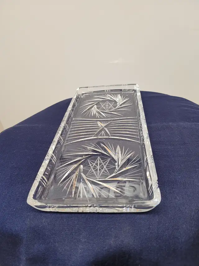 VTG Bohemian “Pinwheel” Crystal Serving Platter/Tray in Arts & Collectibles in Dartmouth - Image 5