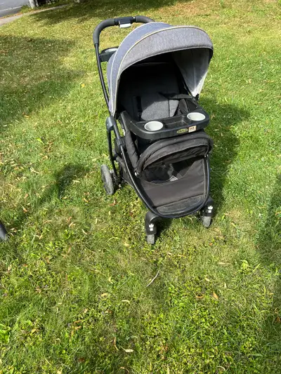 stroller/babycarriage, View more