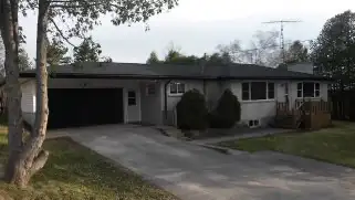 1 BEDROOM for rent in country home - Looking for a student to share the house with 2 tenants and the...