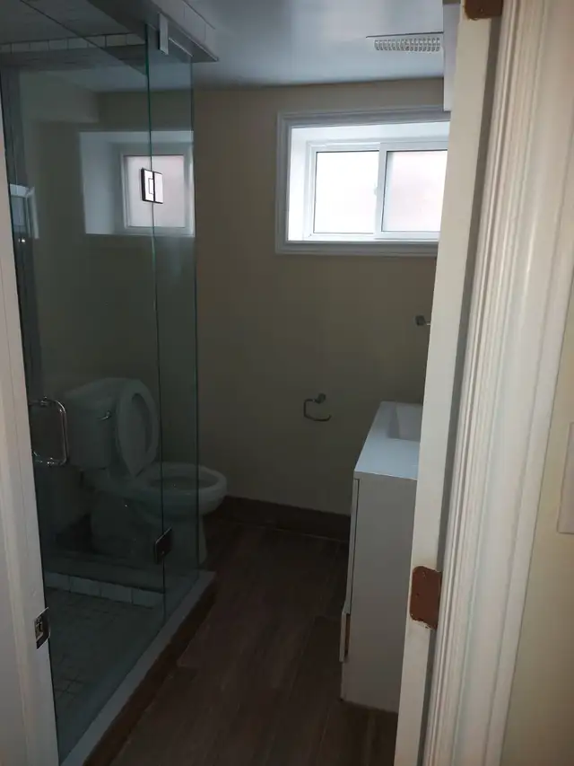 Private room for rent in basement in Room Rentals & Roommates in City of Toronto - Image 8