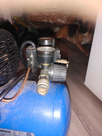 3 gallon air compressor with hose