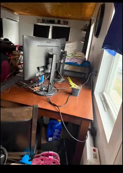 Comes with two chairs
