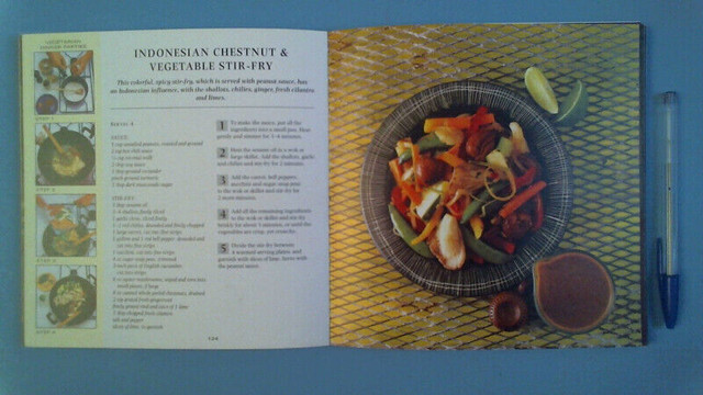 SIMPLE VEGETARIAN RECIPES 1997 softcover in Non-fiction in Winnipeg - Image 4