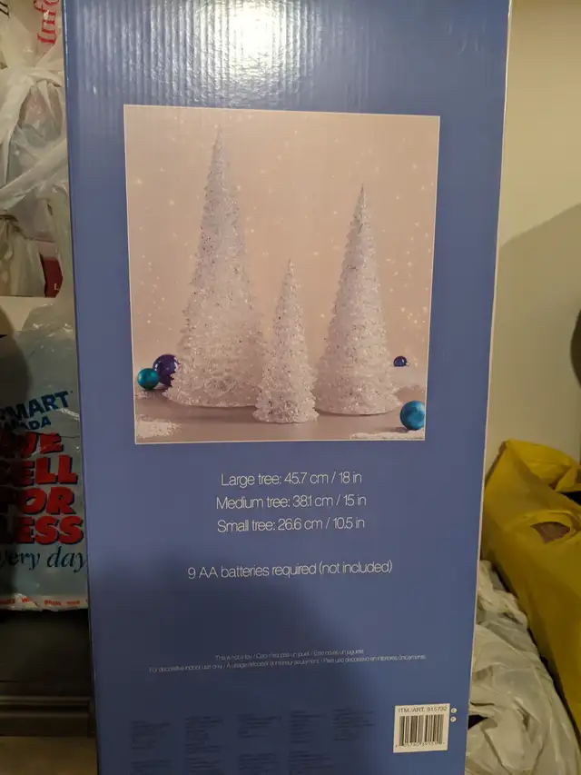 Acrylic Christmas Trees in Holiday, Event & Seasonal in Medicine Hat - Image 3