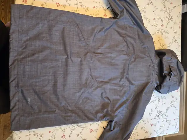 Mens Waterproof/Dry jacket in Men's in Mississauga / Peel Region - Image 3