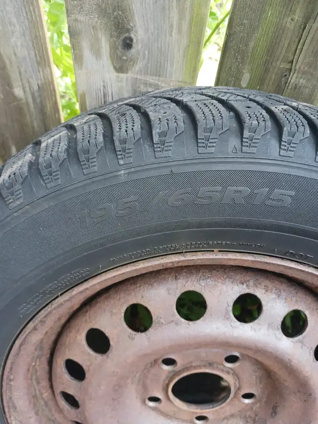 15" snow tires for sale. in Tires & Rims in Hamilton - Image 5