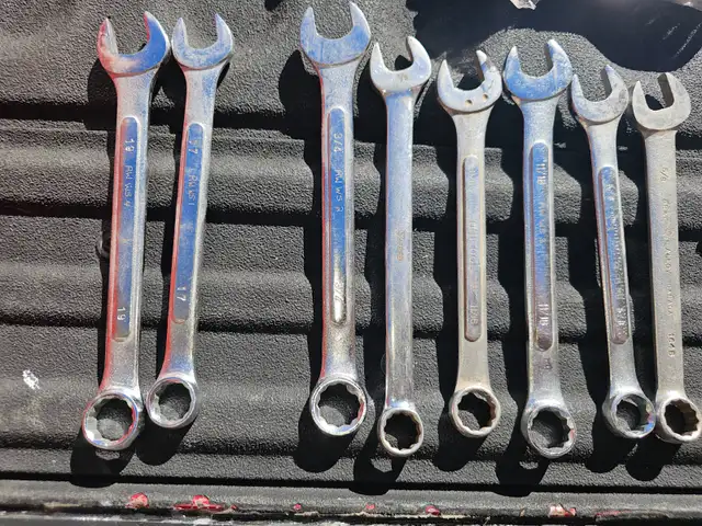 LIKE NEW TOOLS-WRENCHES COMBINATION OPEN & CLOSED RATCHET FLEX in Hand Tools in Calgary - Image 11