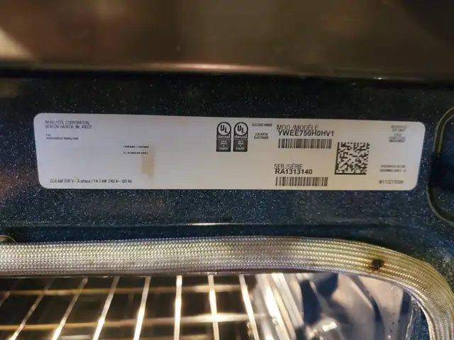 Smart whirlpool stainless steel electric Range slide in 30inch. in Stoves, Ovens & Ranges in Dartmouth - Image 8