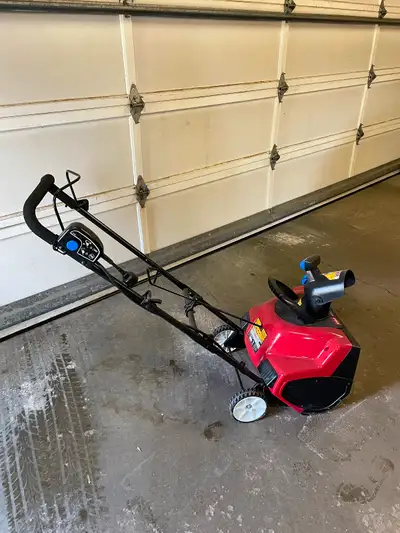 Toro 1800 Power Curve electric Snowthrower, View more