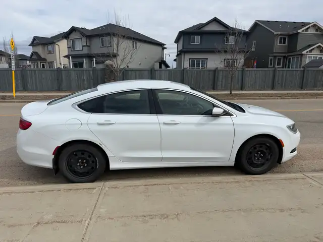Chrysler C200535271608125368323