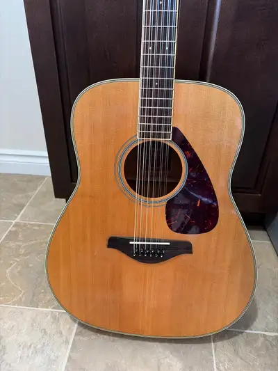 Yamaha FG720S-12. , View more