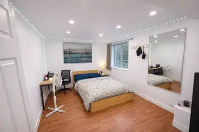 Points Forts de la Propriété : Appartement entièrement rénové Chambres entièrement meublées chauffag...