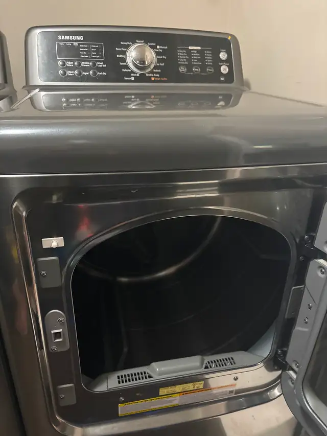 Samsung Dryer in Washers & Dryers in Sarnia - Image 3