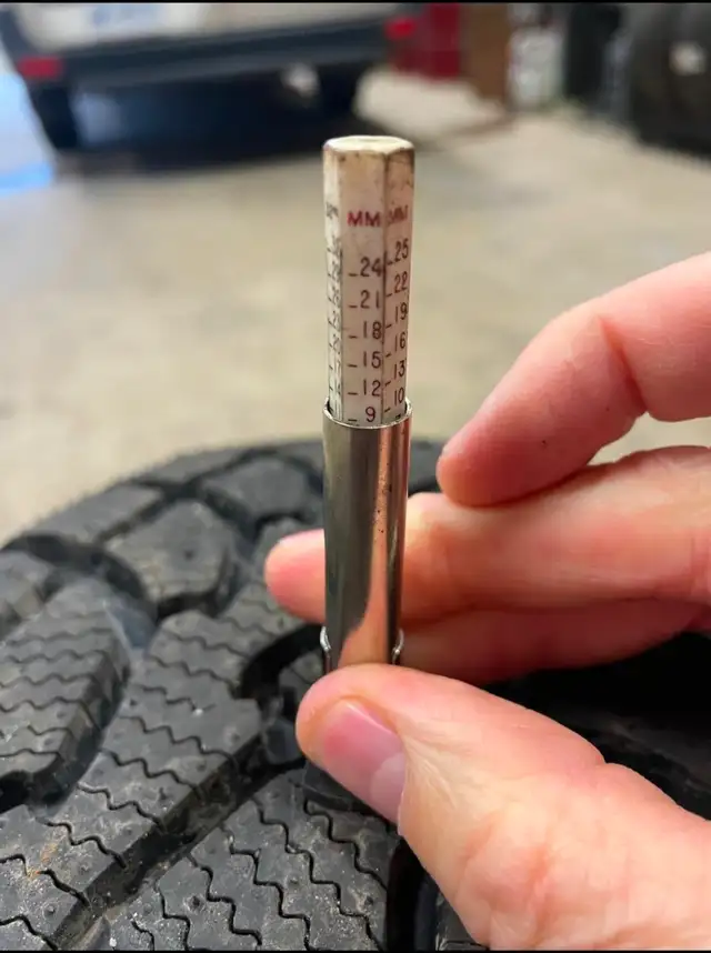 195/65R15 Winter Tires M + S & 3PMSF in Tires & Rims in Vancouver - Image 3