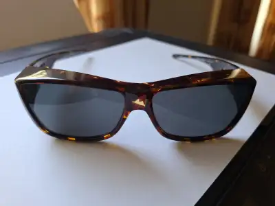 Jonathan Paul Fitovers Sunglasses with Case - New, View more