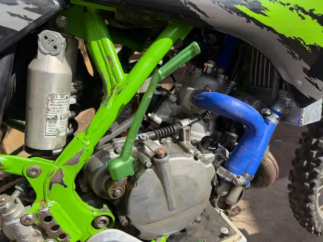 kx 85 dirt bike  in Dirt Bikes & Motocross in Brantford - Image 7