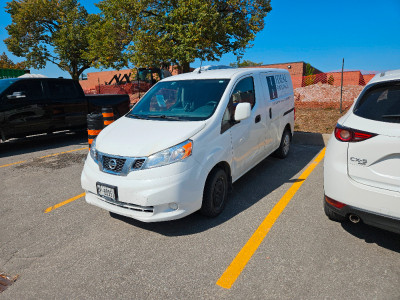 2016 Nissan NV200 - $9800