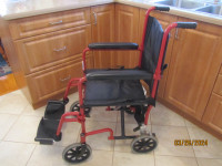 Transport chair/Wheelchair/Chaise de transport/Chaise roulante