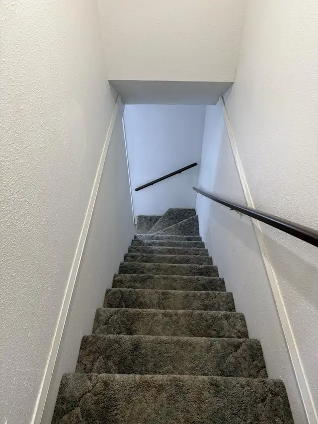 3 Bedrooms, 1 Bath Townhouse in Long Term Rentals in Houston - Image 5