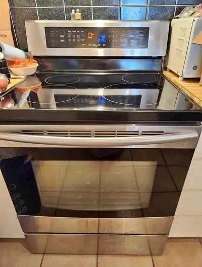 Cuisinière Samsung à vendre, View more