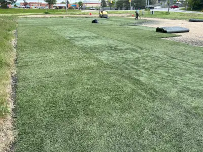 ***UNIQUE OPPORTUNITY*** RECYCLED ARTIFICIAL TURF $0.40/sqft. North American Made Commercial Grade *...