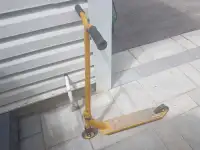 Fuzion gold scooter