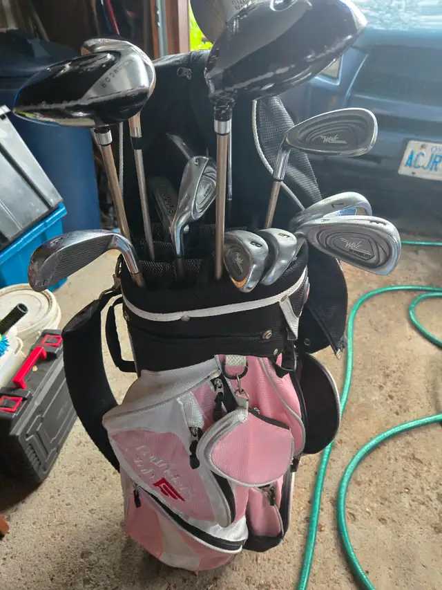 Ladies golf clubs. in Other in Ottawa - Image 2