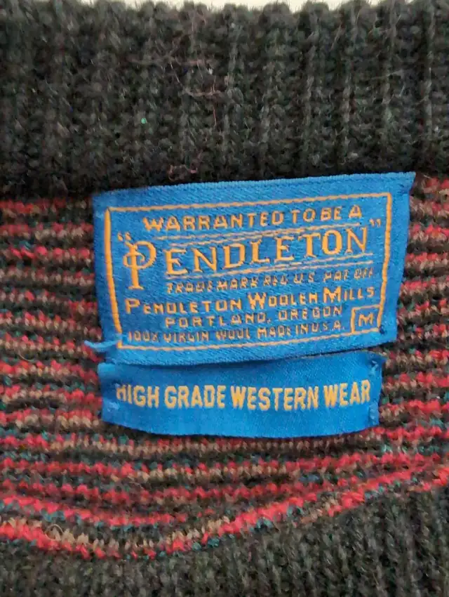 Pendleton Sweater Men's Medium in Men's in Edmonton - Image 3
