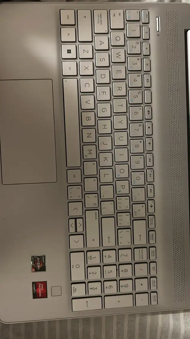 Hp laptop  in General Electronics in Delta/Surrey/Langley - Image 4
