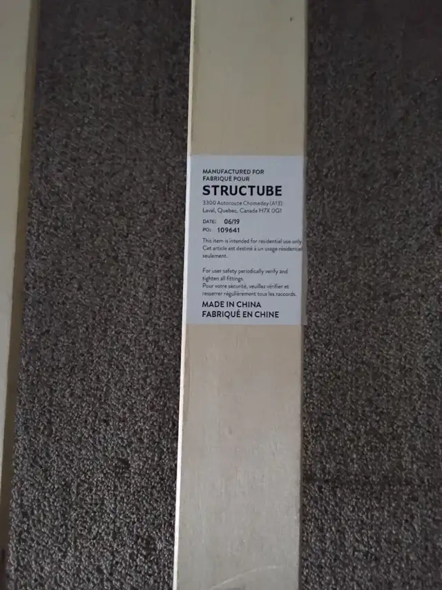 Twin bed and mattress63735876431745122
