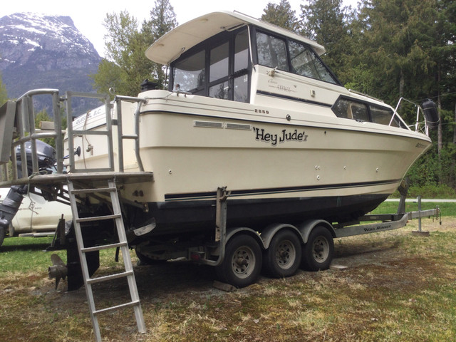 Bayliner 2859 Ciera Express in Powerboats & Motorboats in Quesnel