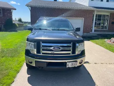 2011 Ford 4x4 F-150 3.5 ecoboost crew cab. Engine runs well and does not use oil. I am unsure what i...