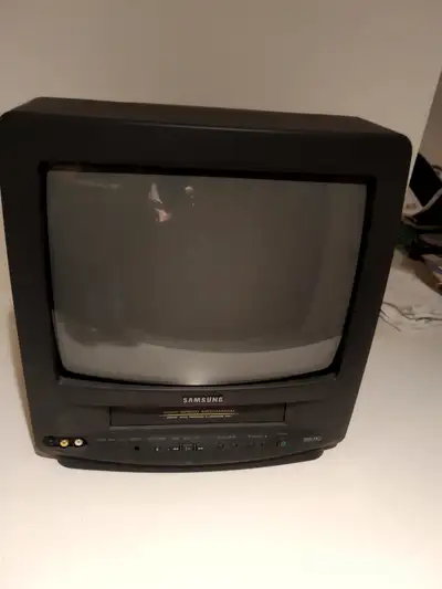 SAMSUNG  14 Inch Colour TV/VCR Combo, View more