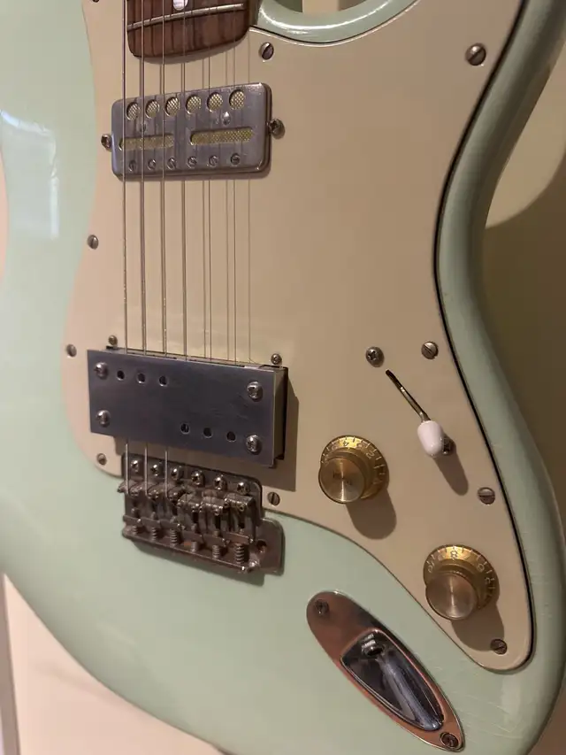 Fender Stratocaster  in Guitars in Oakville / Halton Region - Image 4