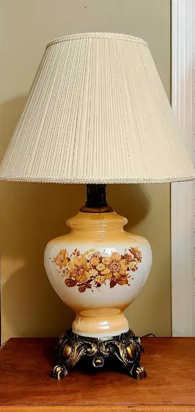 Vintage Table Lamp, Base Also Lights up, View more