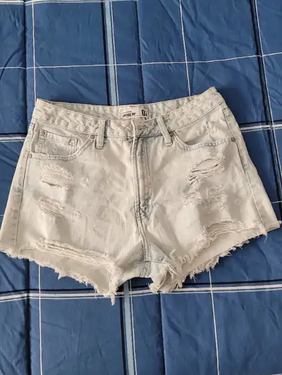 WOMAN'S DENIM SHORTS, View more