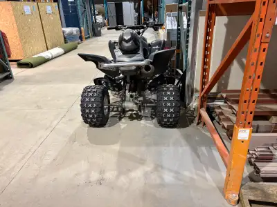 Je me départi de mon Raptor 700R 2007 fonctionnel plaqué avec papier vendu tel quel sans garantie Pr...