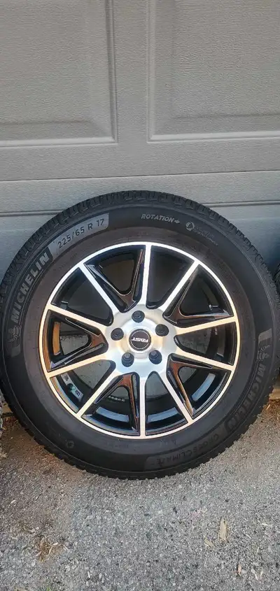 Selling great condition Michelin climate Tires on fast rims , Im only used the tires 2 season. Conta...