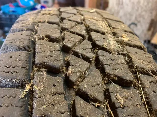 arctic claw winter tires 195 /70r 14 in Tires & Rims in Ottawa - Image 5