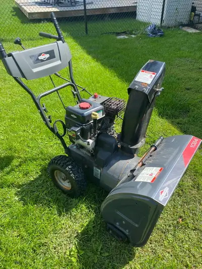 Briggs & Stratton Snowblower, View more