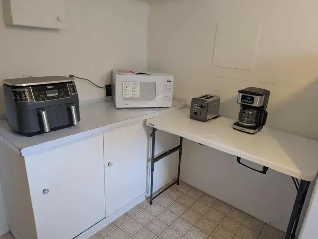 Chambres à louer dans sous-sol privé – secteur Université. in Room Rentals & Roommates in Sherbrooke - Image 9