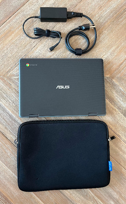 ASUS Chrome Book 11.6 in (Model C204) in Laptops in Edmonton