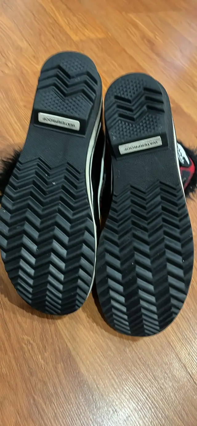 Botte d hiver Femme Sorel winter women boot  size 37 in Women's - Shoes in Laval / North Shore - Image 11