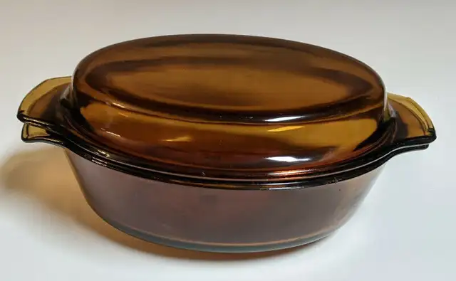 Pyrex ,dishware, vision , pots ,Aluminum pots in Kitchen & Dining Wares in Winnipeg - Image 2